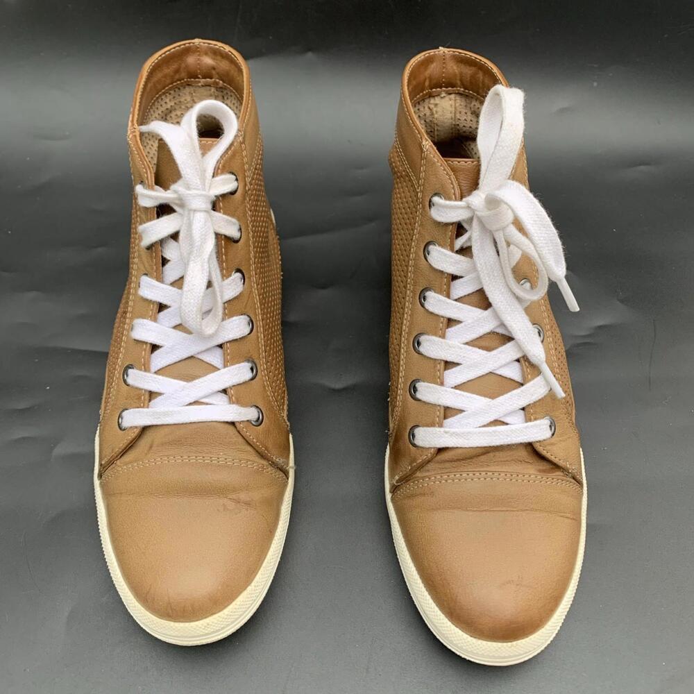 Calvin Klein Martina Casual Sneakers Shoes Leather Perforated Sz 10 Womens